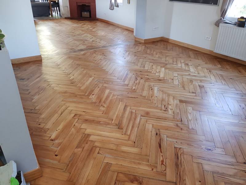 Ponçage Rénovation de parquet en bâton rompu sur Bordeaux