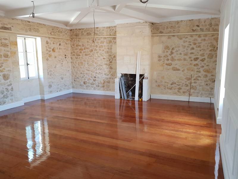 20190719145701jpg_5d68ead352775