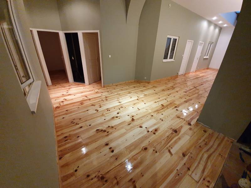 Rénovation Ponçage de parquet en sapin à Mérignac