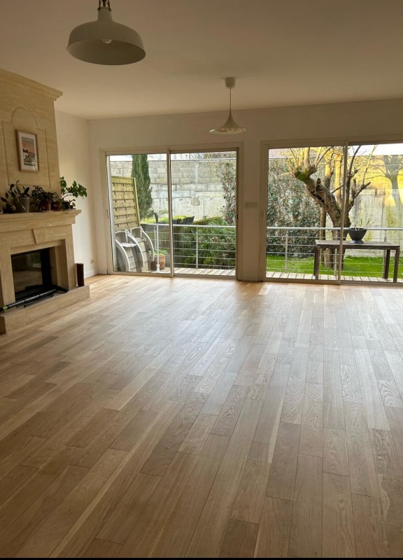 Le charme retrouvé des parquets en chêne à Bordeaux