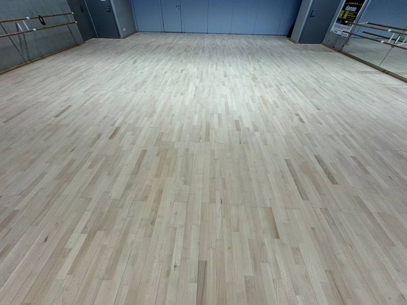 b782419eed3c496889243bae7f90e8eaJPG_678aa1b404a30