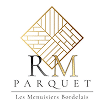 Logo RM Parquet. Losange doré stylisé présentant quatre motifs de pose de parquet (Bâtons Rompus, etc.). RM Parquet Les Menuisiers Bordelais.